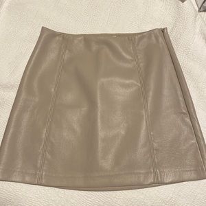 Aritizia Babaton Modern Mini Skirt Leather